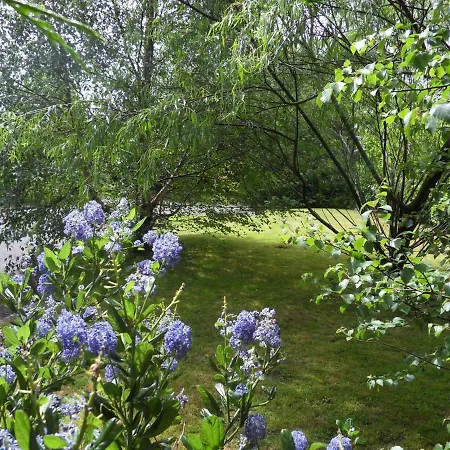 Ethan House Apartment *