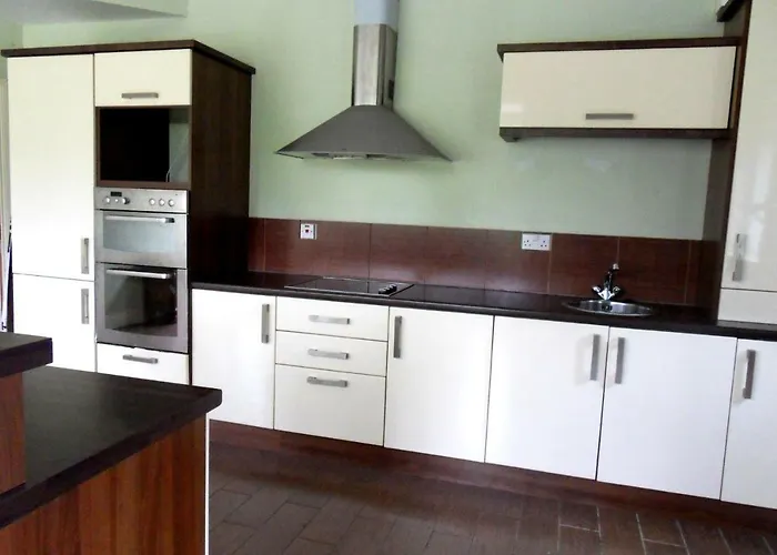 Ethan House * Килларни