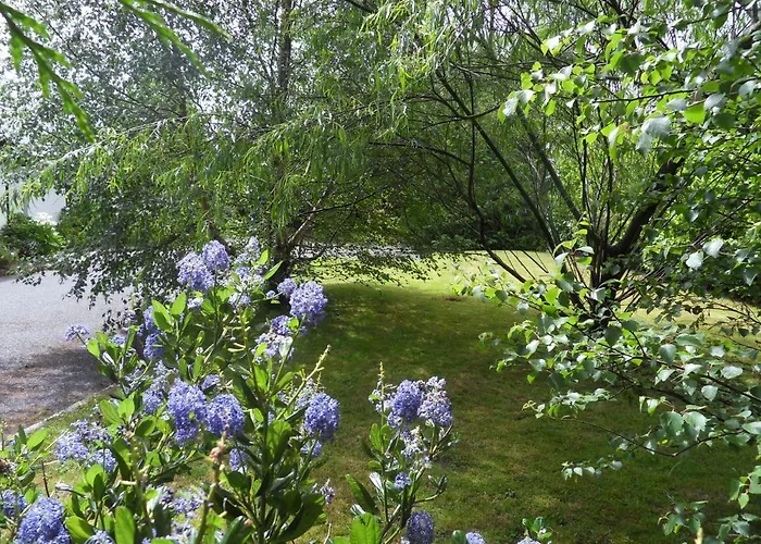 Ethan House Apartment *